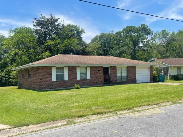 7613 Lexington Dr, Biloxi, MS 39532