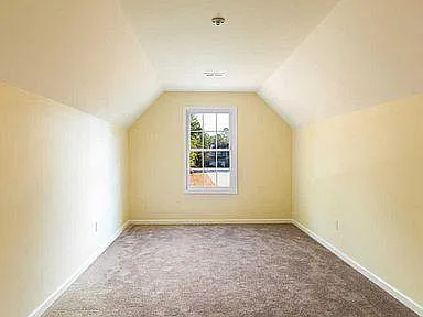 353 Spring Meadows Dr — Photo 16