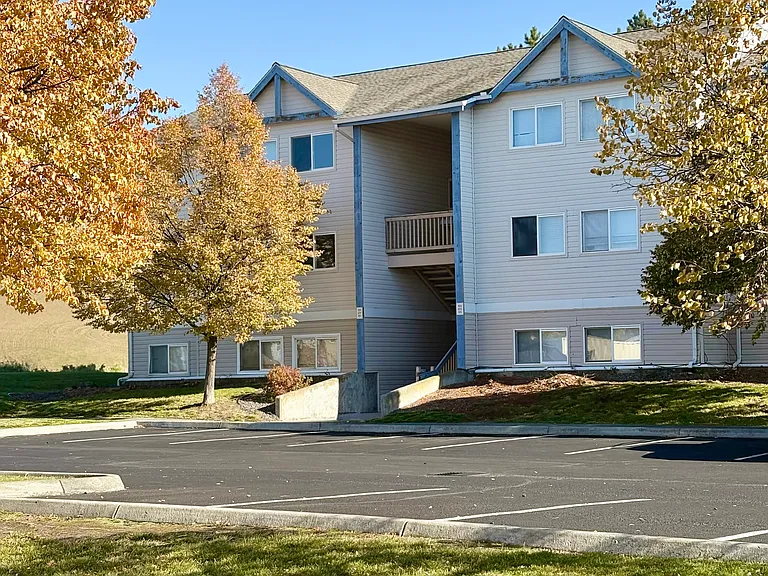 Northwood Apartments — Photo 16