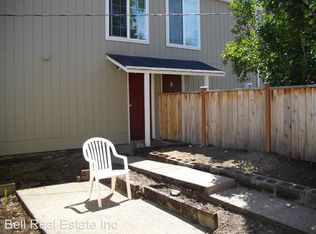 2040 Emerald St APT B, Eugene, OR 97403