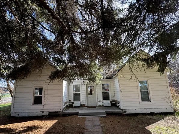 52312 5th St, Fort Klamath, OR 97626