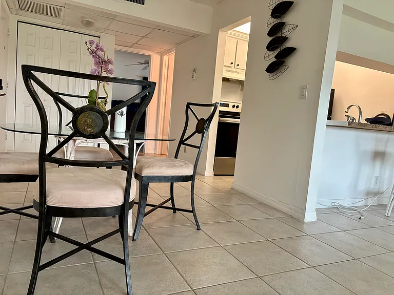1086 Forest Lakes Dr #305 — Photo 14