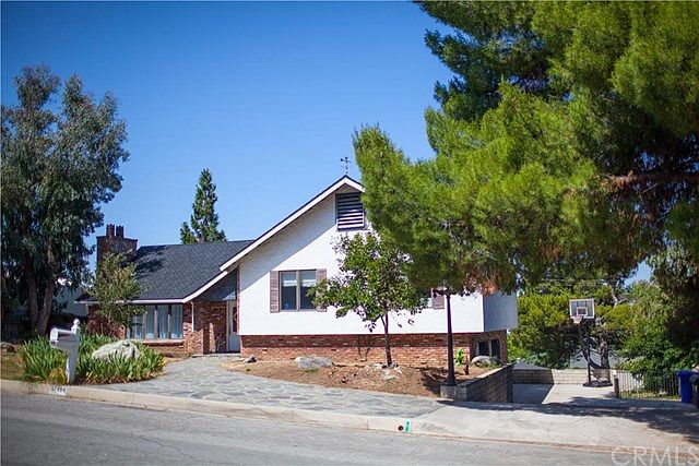 1st image of 11464 Golden Gate Dr