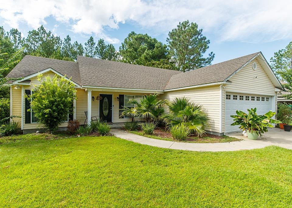 1st image of 79 Live Oak Trl