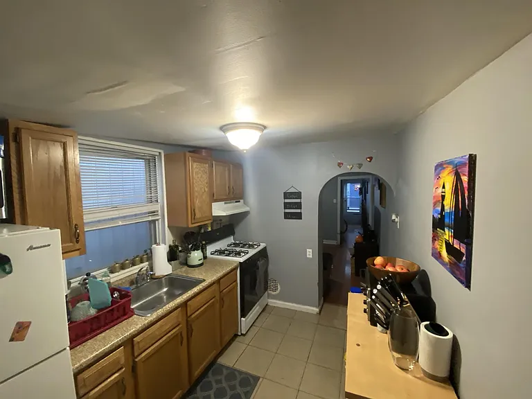 2312 Mercer St — Photo 7