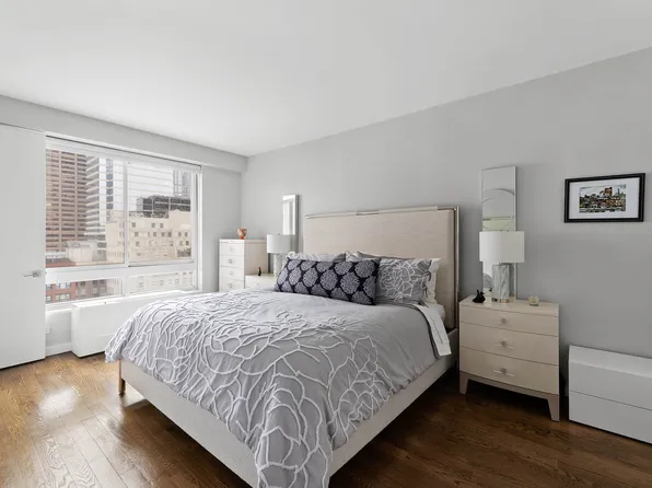 167 East 61st Street image 3 of 7