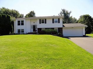 66 Ivory Way, Henrietta, NY 14467