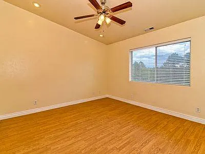 1495 E Payton Way — Photo 9