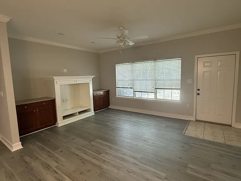 1529 Crescent Hills Dr #1 — Photo 4