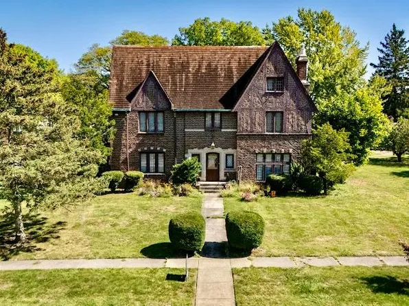 900 S Spring St, Bucyrus, OH 44820