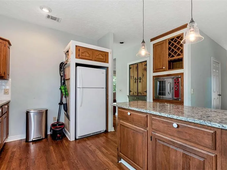 3978 Pine Shore Cir — Photo 22