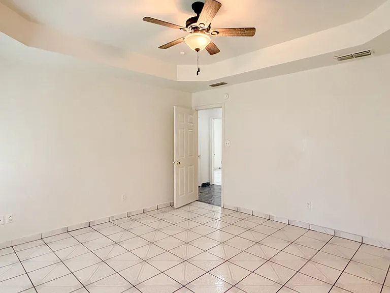 1202 Spell Ave — Photo 23
