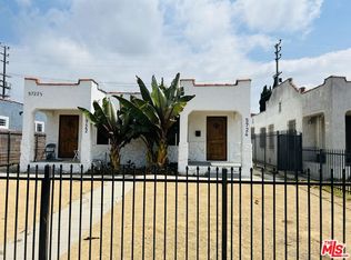 5722 1/2 S Manhattan Pl, Los Angeles, CA 90038