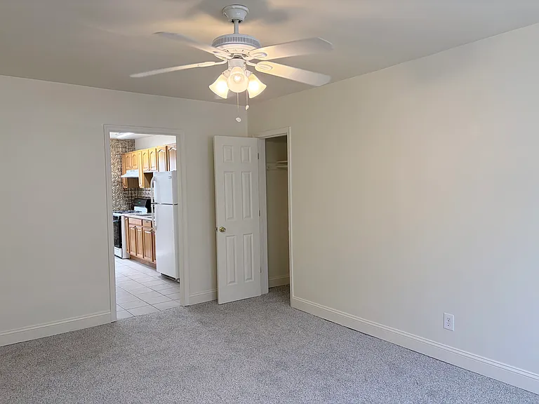 439 Orange St SE — Photo 7