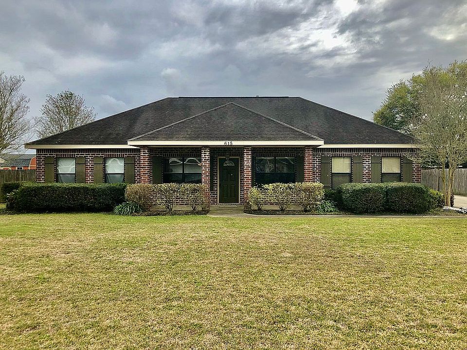 1st image of 615 Acadian Dr