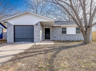 604 Holsey Dr, Noble, OK 73068