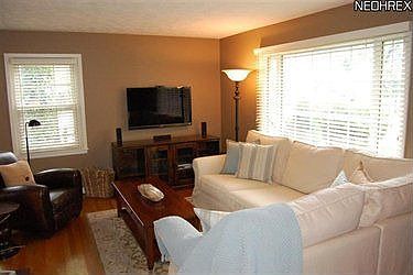 3rd image of 2577 Oak Park Blvd