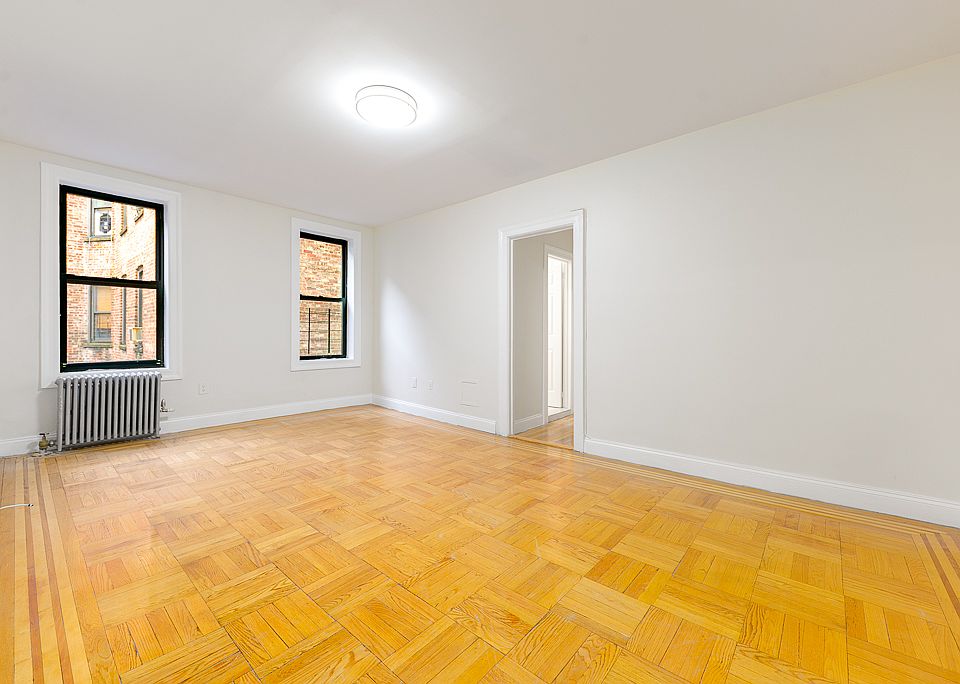 2nd image of 1 Wadsworth Ave #3D