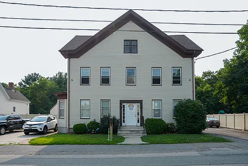2158 Pleasant St #2 Photo 1 2158 Pleasant St #2 Photo 1