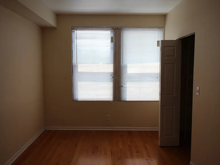 3320 W Lawrence Ave #2 — Photo 3