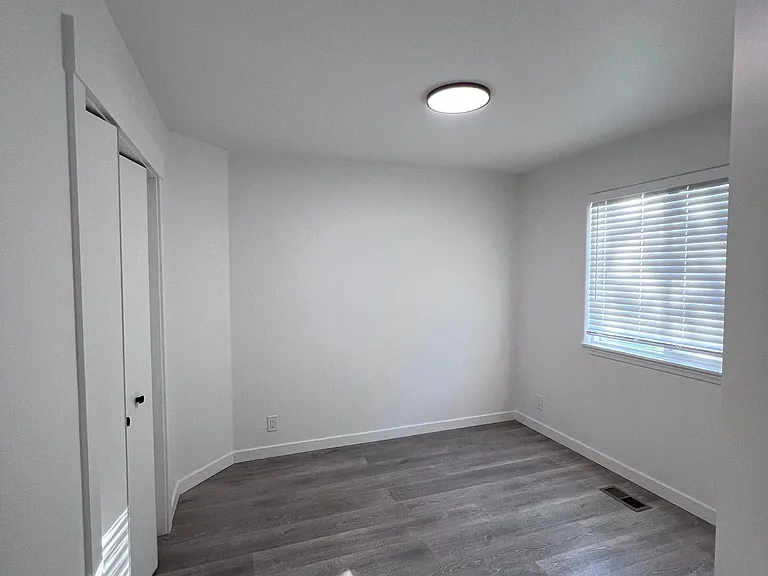 E Anemone Ln — Photo 13