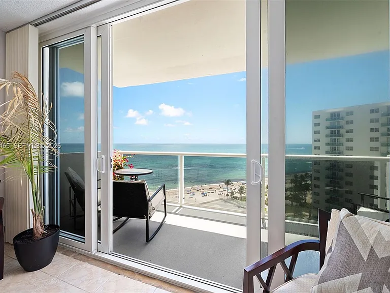 3725 S Ocean Dr #1212 — Photo 4