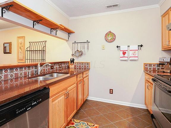 3rd image of 13 Victorian Gate Way