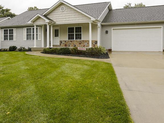 133 beacon ridge dr-102