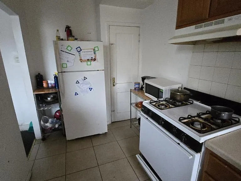 6210 W Stiles St — Photo 3
