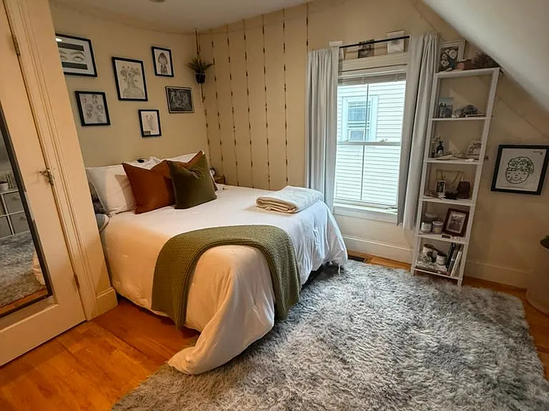 25 Lothrop St #2U — Photo 7