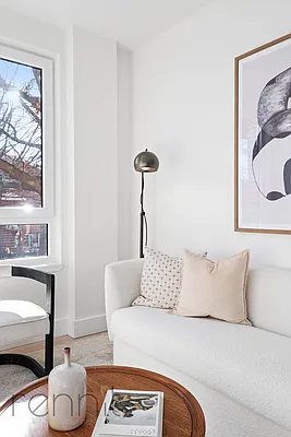 Rented by Rennit Inc. | media 7