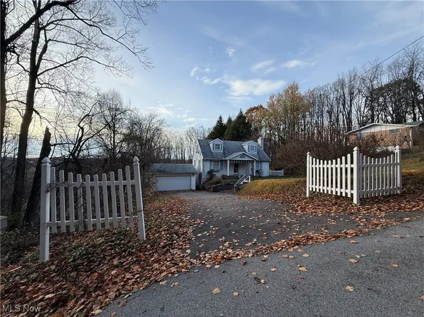 411 Fairview Heights Dr, Toronto, OH 43964