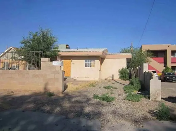229 Texas St NE, Albuquerque, NM 87108