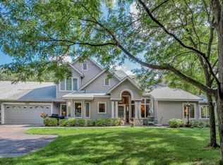 2560 Manitou Ln, White Bear Lake, MN 55110