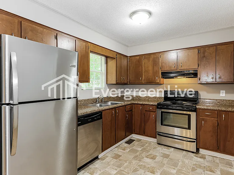 813 Shawnee Dr — Photo 6