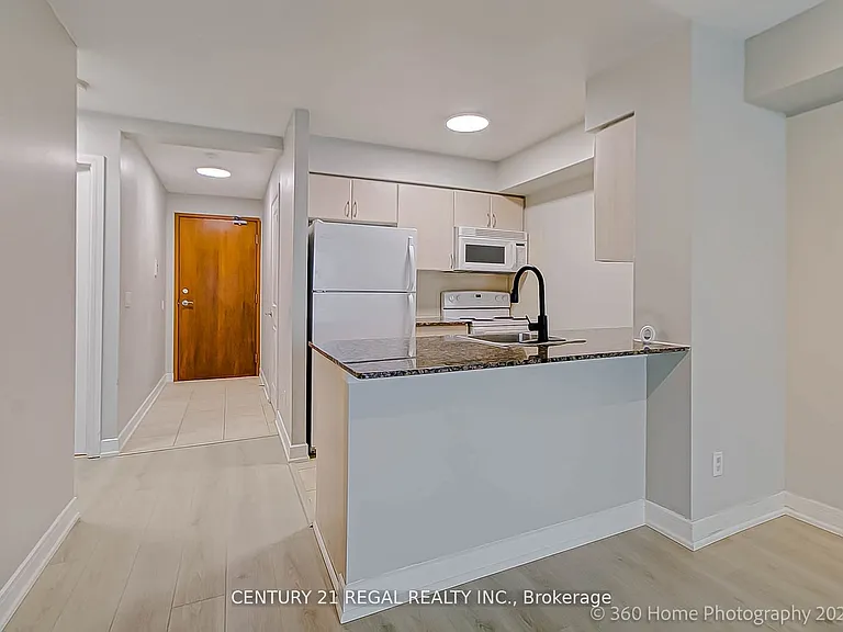 35 Bales Ave #601 — Photo 4