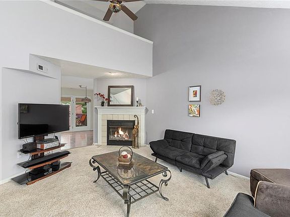 5th image of 2867 Mission Hills Ln