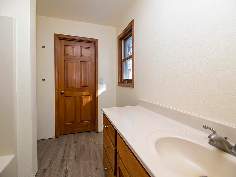 7900 E Saint Charles Rd — Photo 20