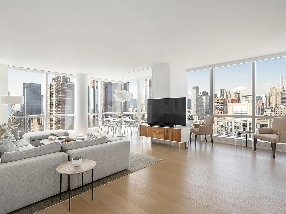 400 Park Ave S #37C