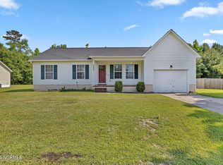 124 Constitution Ave, Jacksonville, NC 28540