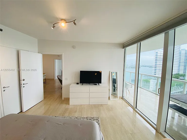 450 Alton Rd #1406 — Photo 15