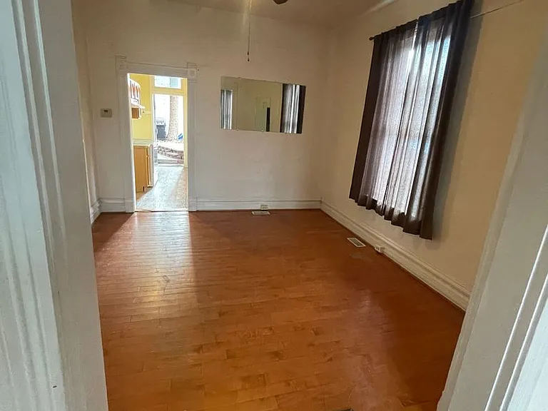 327 N Alabama St — Photo 14