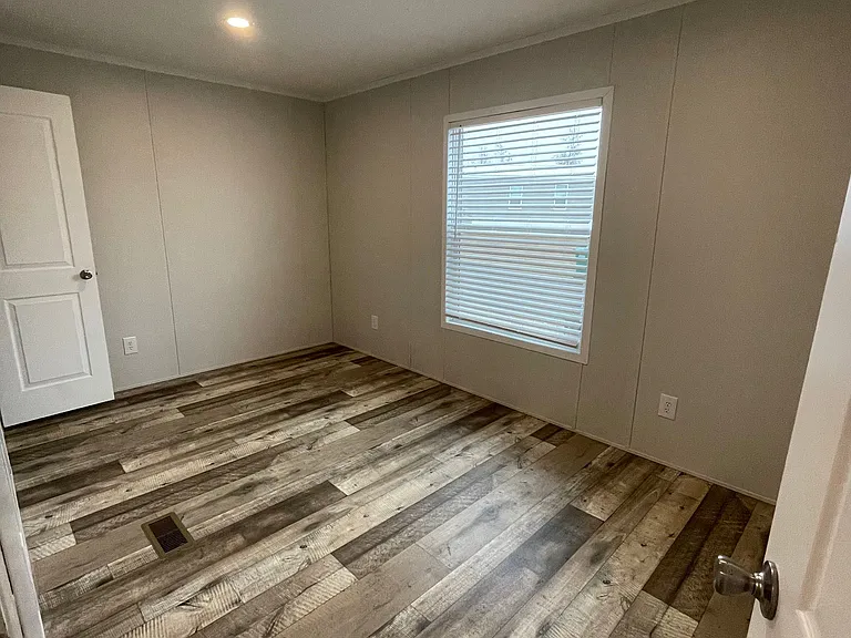 Pearce Pointe — Photo 23