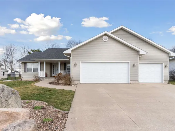 422 Serenity Ct, Solon, IA 52333