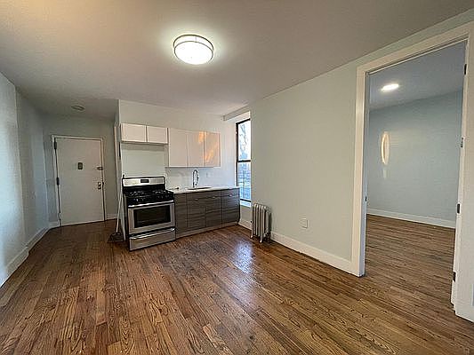 1st image of 3019 Newkirk Ave APT 6