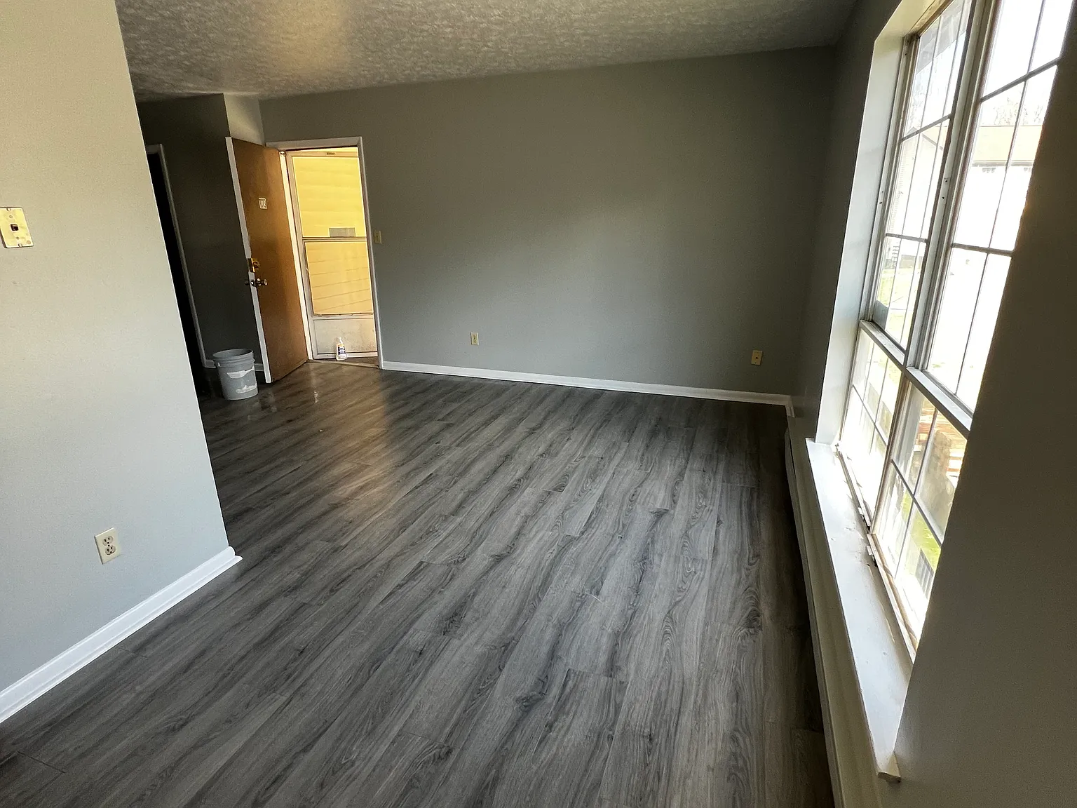 1 bed, 800 sqft, $600 — Photo 2