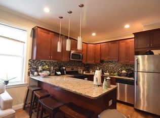 27 Chestnut Ave #2, Jamaica Plain, MA 02130