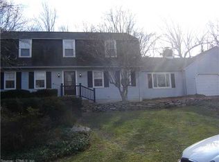 30 Trumbull Rd, Waterford, CT 06385