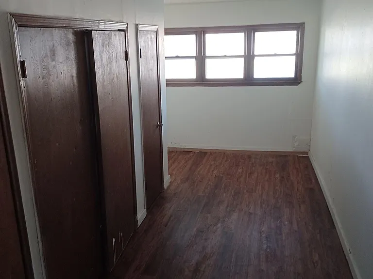 1611 NW Lindy Ave — Photo 6