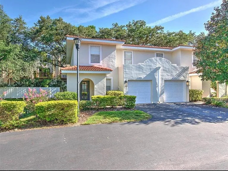 3131 Santorini Ct — Photo 3